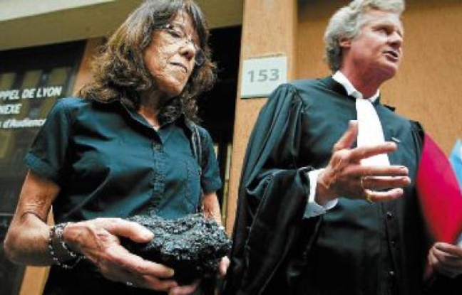 La veuve de José Francisco Andrade Serrano et son avocat, Jean-Marc Rinck, en mai 2011. La veuve de José Francisco Andrade Serrano et son avocat, Jean-Marc Rinck, en mai 2011.