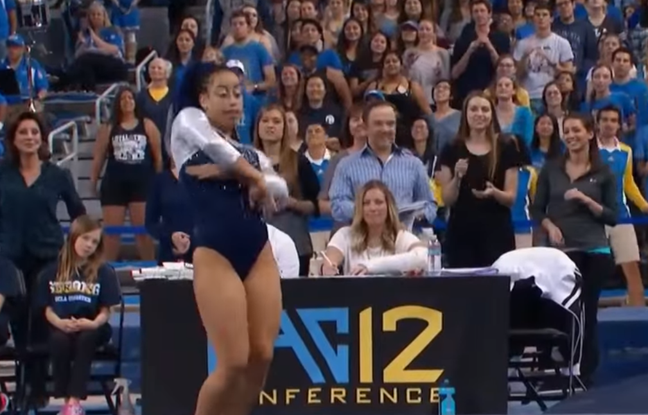 La gymnaste Sophina DeJesus a réalisé une performance aux inspurations hip-hop le 6 février 2016 à UCLA. La gymnaste Sophina DeJesus a réalisé une performance aux inspurations hip-hop le 6 février 2016 à UCLA.