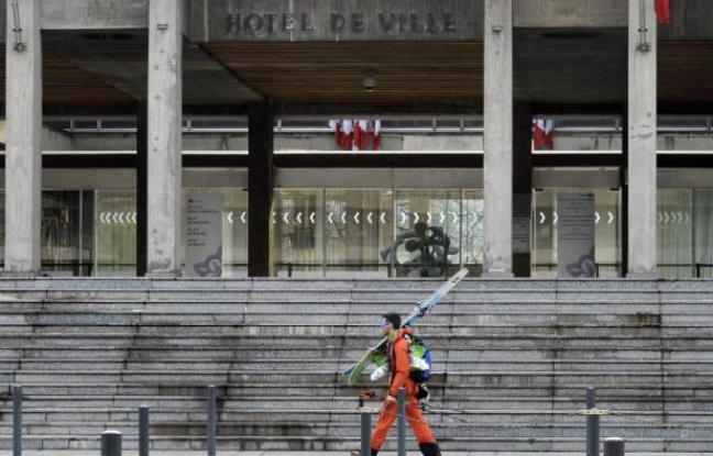 L'Hôtel de ville de Grenoble le 6 février 2014 L'Hôtel de ville de Grenoble le 6 février 2014