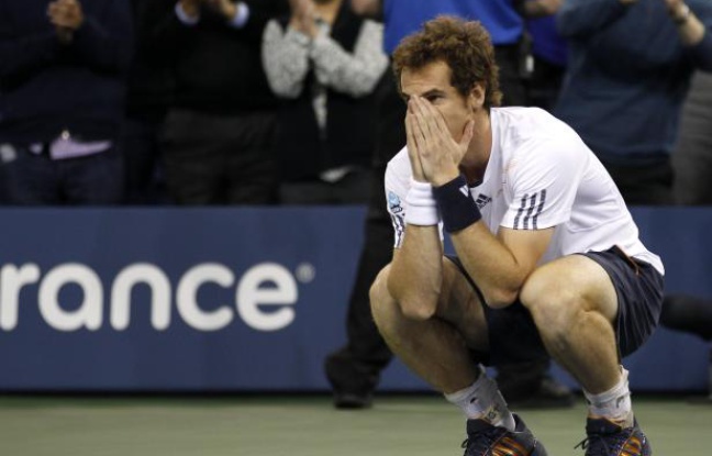 Le tennisman britannique Andy Murray, lors de sa victoire contre Novak Djokovic en finale de l'US Open, le 11 septembre 2012. Le tennisman britannique Andy Murray, lors de sa victoire contre Novak Djokovic en finale de l'US Open, le 11 septembre 2012.