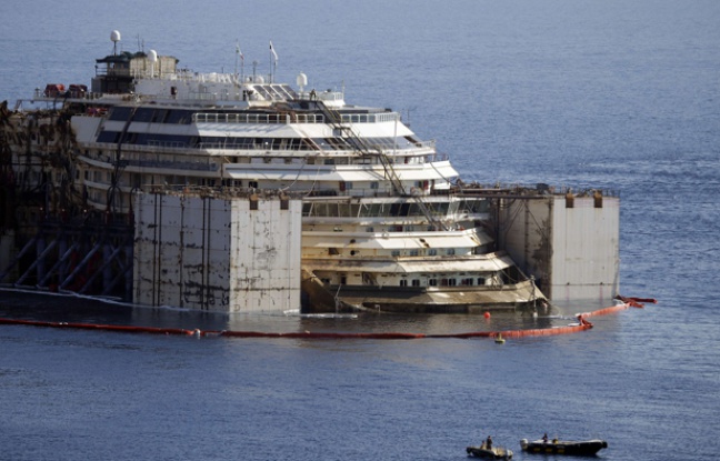 Concordia, le dernier voyage 648x415_redresse-costa-concordia-va-partir-genes