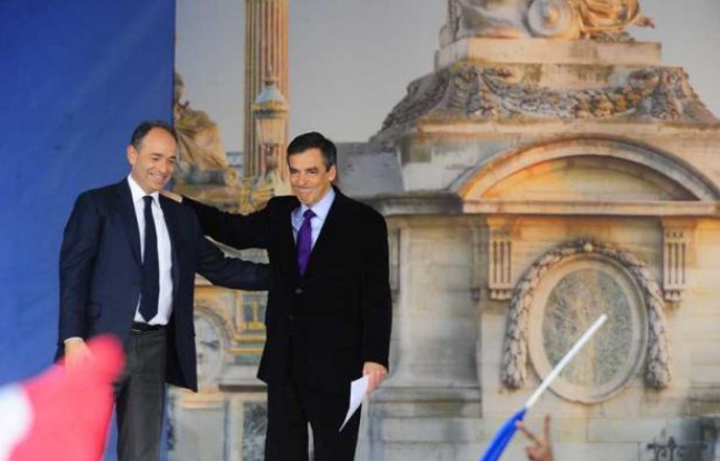 Jean-François Copé et François Fillon, le 15 avril 2012, avant le meeting de Nicolas Sarkozy sur la place de la Concorde, à Paris. Jean-François Copé et François Fillon, le 15 avril 2012, avant le meeting de Nicolas Sarkozy sur la place de la Concorde, à Paris.