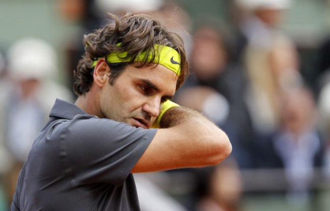 Le Suisse Roger Federer, lors de sa défaite en demi-finale de Roland-Garros, le 8 juin 2012. Le Suisse Roger Federer, lors de sa défaite en demi-finale de Roland-Garros, le 8 juin 2012.
