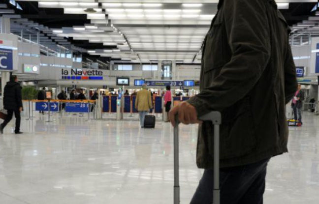 Un des halls de l'aéroport Orly en 2012 Un des halls de l'aéroport Orly en 2012