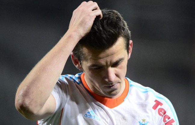 Le milieu de terrain de l'OM Joey Barton, le 9 décembre 2012, au stade Vélodrome. Le milieu de terrain de l'OM Joey Barton, le 9 décembre 2012, au stade Vélodrome.