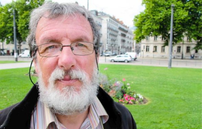 Jean-Yves Legall a été directeur de l'école de Notre-Dame-de-Vaulx de 1993 à 2008. Jean-Yves Legall a été directeur de l'école de Notre-Dame-de-Vaulx de 1993 à 2008.