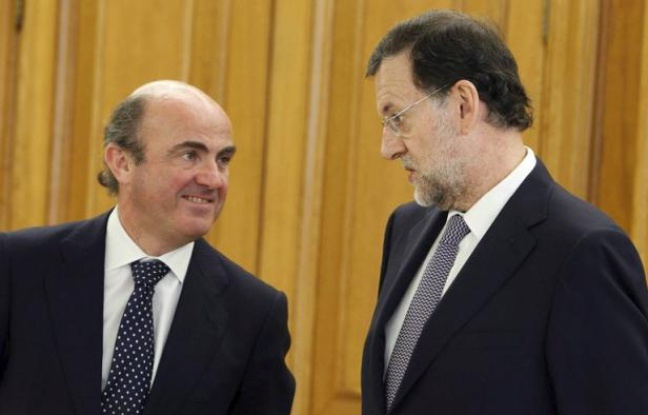 L'Union européenne s'apprête à autoriser l'Espagne à ne ramener son déficit public à 3% du produit intérieur brut (PIB) qu'en 2014 au lieu de 2013, a annoncé lundi à l'AFP une source européenne sous couvert d'anonymat. L'Union européenne s'apprête à autoriser l'Espagne à ne ramener son déficit public à 3% du produit intérieur brut (PIB) qu'en 2014 au lieu de 2013, a annoncé lundi à l'AFP une source européenne sous couvert d'anonymat.