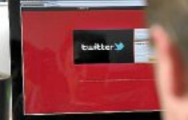 Des millions de gens utilisent Twitter. Des millions de gens utilisent Twitter.