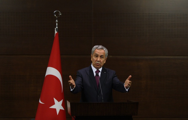 Bulent Arinç, le vice-Premier ministre turc, le 4 juin 2013, Ankara. Bulent Arinç, le vice-Premier ministre turc, le 4 juin 2013, Ankara.