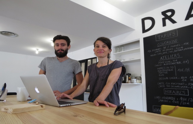 Anne Gautier et Quentin Billey ont lancé Draft, les ateliers connectés à la Halle Pajol sur l'esplanade Nathalie-Sarraute. L'inauguration, ouverte au public, aura lieu samedi 5 juillet de 12h à 20h. Anne Gautier et Quentin Billey ont lancé Draft, les ateliers connectés à la Halle Pajol sur l'esplanade Nathalie-Sarraute. L'inauguration, ouverte au public, aura lieu samedi 5 juillet de 12h à 20h.