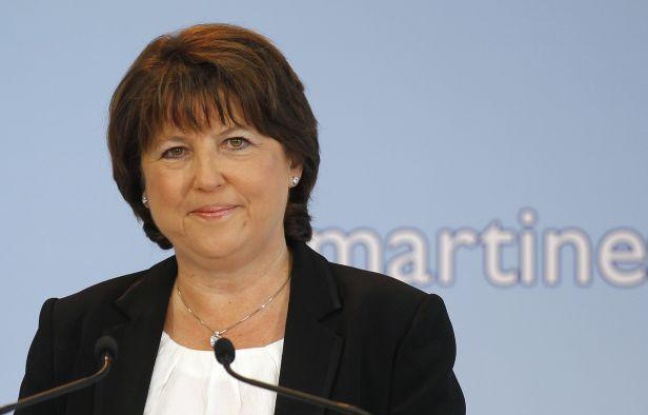 La Première secrétaire du Parti socialiste, Martine Aubry, lors d'annonce de sa candidature aux primaires socialistes à Lille, le 28 juin 2011. La Première secrétaire du Parti socialiste, Martine Aubry, lors d'annonce de sa candidature aux primaires socialistes à Lille, le 28 juin 2011.