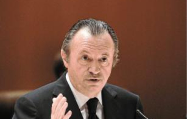 Jean-Noël Guérini n'est pas près de tomber de son piédestal. Jean-Noël Guérini n'est pas près de tomber de son piédestal.