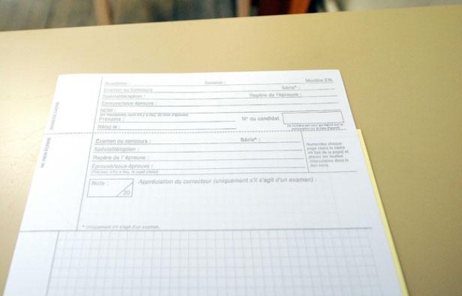 Exemplaire d'une copie vierge distribuée aux candidats au baccalauréat, le 18 juin 2012 au lycée Poincare de Nancy. Exemplaire d'une copie vierge distribuée aux candidats au baccalauréat, le 18 juin 2012 au lycée Poincare de Nancy.