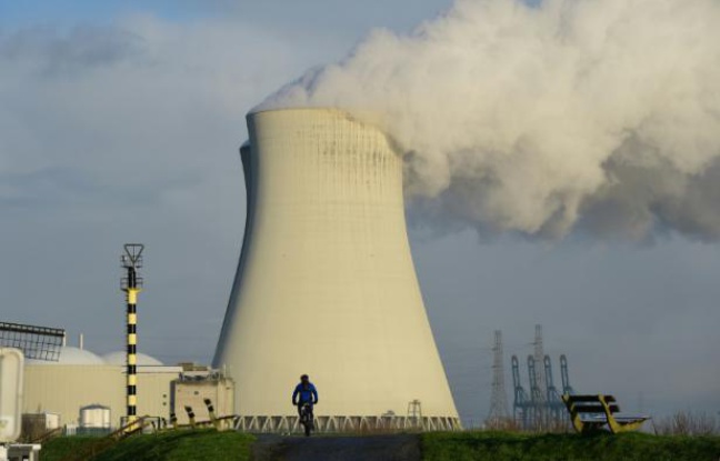 La centrale nucléaire de Doel, en Belgique, le 12 janvier 2016 La centrale nucléaire de Doel, en Belgique, le 12 janvier 2016