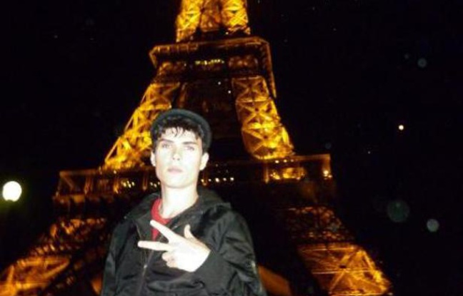 Photo postée dans l'album «Paris 2010» sur la page myspace de Luka Rocco Magnotta, recherché par Interpol. Photo postée dans l'album «Paris 2010» sur la page myspace de Luka Rocco Magnotta, recherché par Interpol.