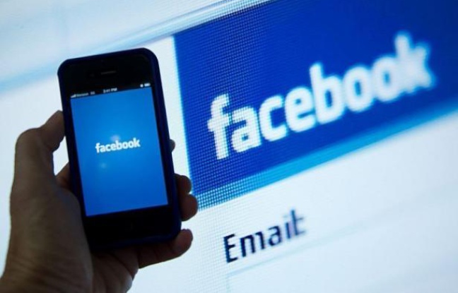 L'action du champion des réseaux sociaux, Facebook, a chuté de près de 10% à la Bourse de New York mardi, précipitée sous la barre des 30 dollars par une combinaison d'informations de presse et d'options de vente dix jours après son introduction sur les marchés financiers. L'action du champion des réseaux sociaux, Facebook, a chuté de près de 10% à la Bourse de New York mardi, précipitée sous la barre des 30 dollars par une combinaison d'informations de presse et d'options de vente dix jours après son introduction sur les marchés financiers.