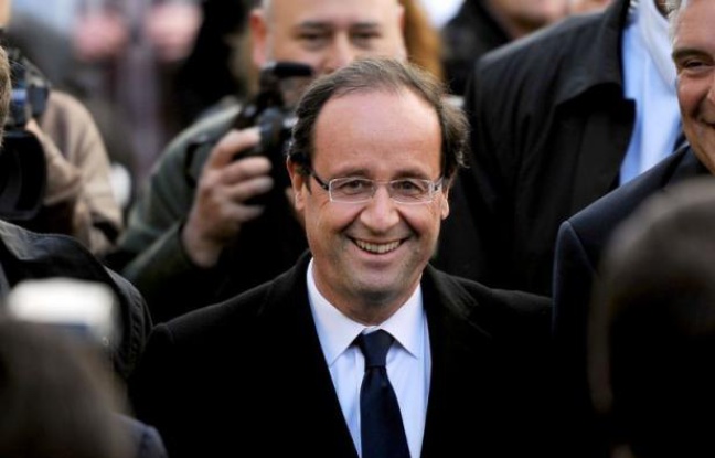 François Hollande entend, s'il est élu, "supprimer le délit de racolage passif instauré par Nicolas Sarkozy" en 2003, dans un entretien au site internet Seronet.info publiée en mars, une annonce qualifiée de "naïve" et "laxiste" par l'UMP. François Hollande entend, s'il est élu, "supprimer le délit de racolage passif instauré par Nicolas Sarkozy" en 2003, dans un entretien au site internet Seronet.info publiée en mars, une annonce qualifiée de "naïve" et "laxiste" par l'UMP.