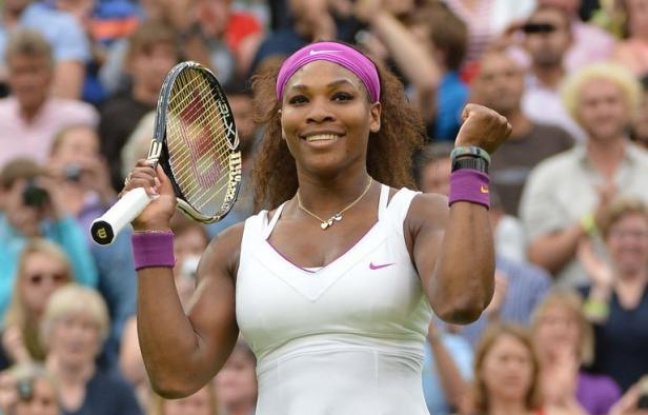 Serena Williams a poursuivi son chemin mardi à Wimbledon, lors d'une journée encore une fois fortement perturbée par la pluie. Serena Williams a poursuivi son chemin mardi à Wimbledon, lors d'une journée encore une fois fortement perturbée par la pluie.