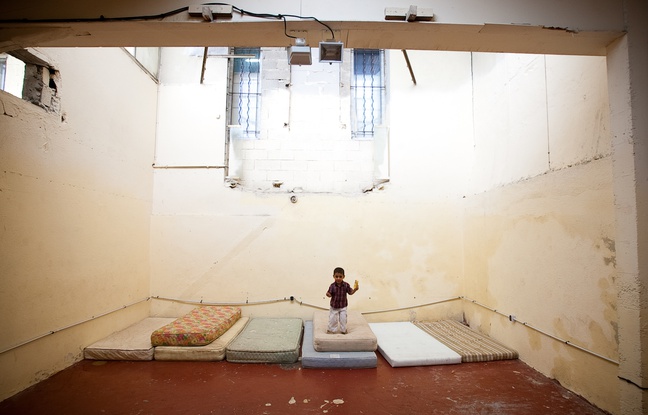 15 millions de personnes sont touchées par la crise du logement. 15 millions de personnes sont touchées par la crise du logement.