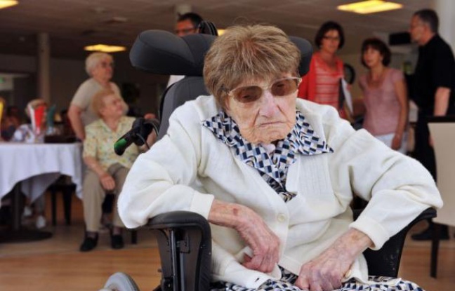 La doyenne connue des Français et des Européens, Marie-Thérèse Bardet, qui avait fêté ses 114 ans le 2 juin, est morte vendredi, a annoncé la maison de retraite de Pontchâteau (Loire-Atlantique) où elle vivait. La doyenne connue des Français et des Européens, Marie-Thérèse Bardet, qui avait fêté ses 114 ans le 2 juin, est morte vendredi, a annoncé la maison de retraite de Pontchâteau (Loire-Atlantique) où elle vivait.