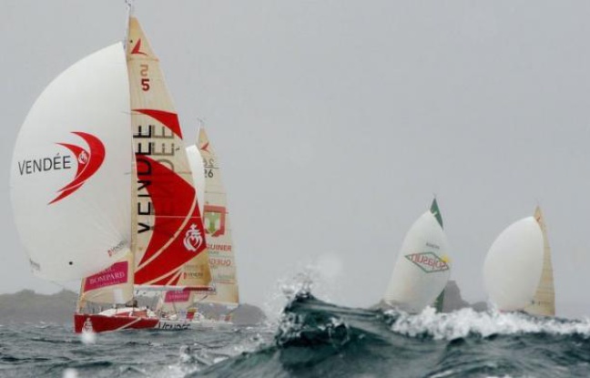 Le Français Yann Eliès était en tête lundi après-midi de la flotte des concurrents de la Solitaire du Figaro, partis la veille de Paimpol (Côtes d'Armor) en direction de Gijon (nord de l'Espagne), terme de la première des trois étapes de la course. Le Français Yann Eliès était en tête lundi après-midi de la flotte des concurrents de la Solitaire du Figaro, partis la veille de Paimpol (Côtes d'Armor) en direction de Gijon (nord de l'Espagne), terme de la première des trois étapes de la course.
