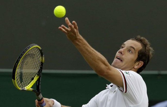 Richard Gasquet contre Nicolas Almagro, à Wimbledon, le 27 juin 2012. Richard Gasquet contre Nicolas Almagro, à Wimbledon, le 27 juin 2012.