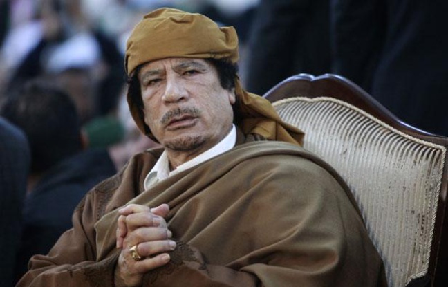 Mouammar Kadhafi, le 13 février, à Tripoli, en Libye. Mouammar Kadhafi, le 13 février, à Tripoli, en Libye.