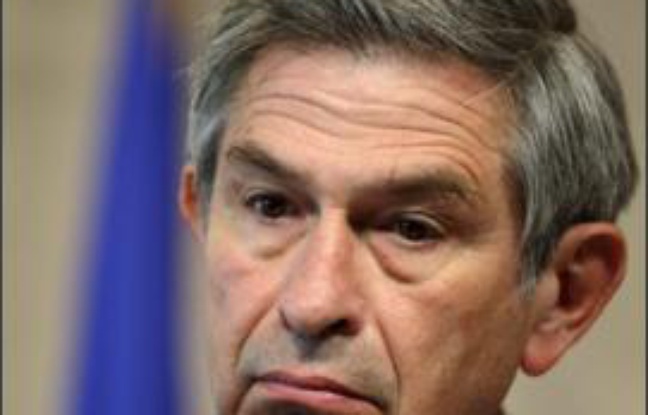Le maintien de l'Américain Paul Wolfowitz à la tête de la Banque mondiale paraît plus que jamais compromis, le comité d'éthique s'étant prononcé "sans ambiguïté" contre le président de l'institution multilatérale accusé de népotisme. Le maintien de l'Américain Paul Wolfowitz à la tête de la Banque mondiale paraît plus que jamais compromis, le comité d'éthique s'étant prononcé "sans ambiguïté" contre le président de l'institution multilatérale accusé de népotisme.