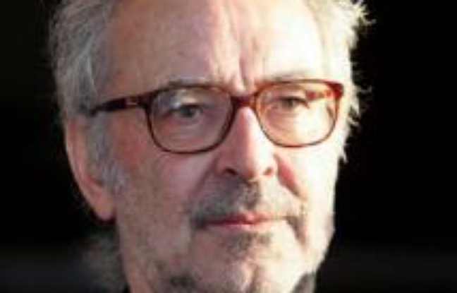 Le cinéaste franco-suisse Jean-Luc Godard, l'un des "papes" de la Nouvelle vague cinématographique (fin des années 1950-1960), avoue dans une interview à paraître jeudi qu'il a volé de l'argent à plusieurs reprises pendant sa jeunesse pour aller au cinéma et financer ses films. Le cinéaste franco-suisse Jean-Luc Godard, l'un des "papes" de la Nouvelle vague cinématographique (fin des années 1950-1960), avoue dans une interview à paraître jeudi qu'il a volé de l'argent à plusieurs reprises pendant sa jeunesse pour aller au cinéma et financer ses films.