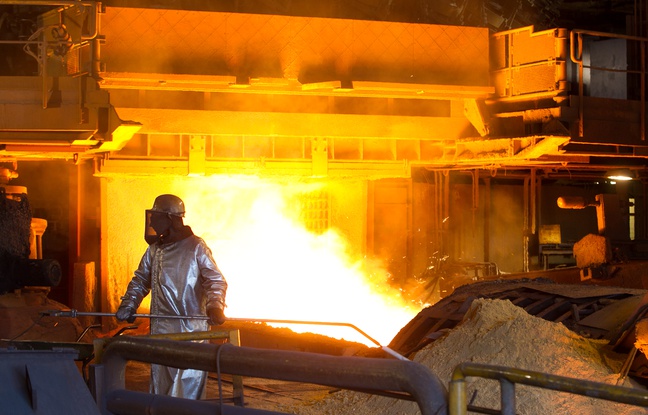 Fos sur mer le 24 juin 2013 - Le site d' arcelor mittal Fos sur mer le 24 juin 2013 - Le site d' arcelor mittal