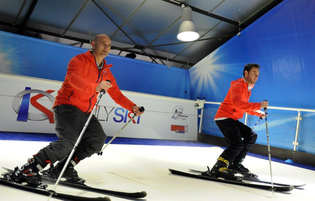 Lyon ouvre la deuxième piste de ski indoor de France. Lyon ouvre la deuxième piste de ski indoor de France.