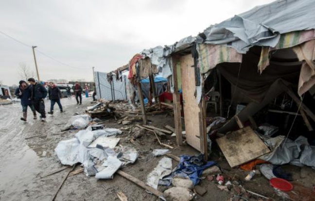 Des migrants le 10 mars 2016 à Calais Des migrants le 10 mars 2016 à Calais