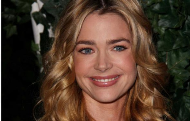 Denise Richards à Beverly Hills, Californie. 5 mars 2010. Denise Richards à Beverly Hills, Californie. 5 mars 2010.