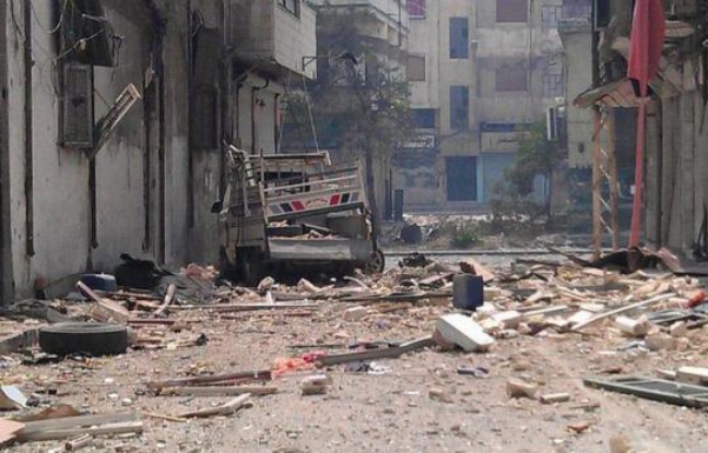 Les forces gouvernementales ont repris le bombardement de la ville rebelle de Homs (centre) et menaient des opérations dans la province de Damas, rapporte l'Observatoire syrien des droits de l'Homme (OSDH) faisant état de la mort de 34 personnes dans les violences lundi. Les forces gouvernementales ont repris le bombardement de la ville rebelle de Homs (centre) et menaient des opérations dans la province de Damas, rapporte l'Observatoire syrien des droits de l'Homme (OSDH) faisant état de la mort de 34 personnes dans les violences lundi.