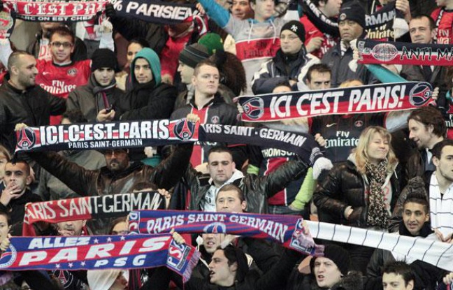 Des supporters parisiens. Des supporters parisiens.