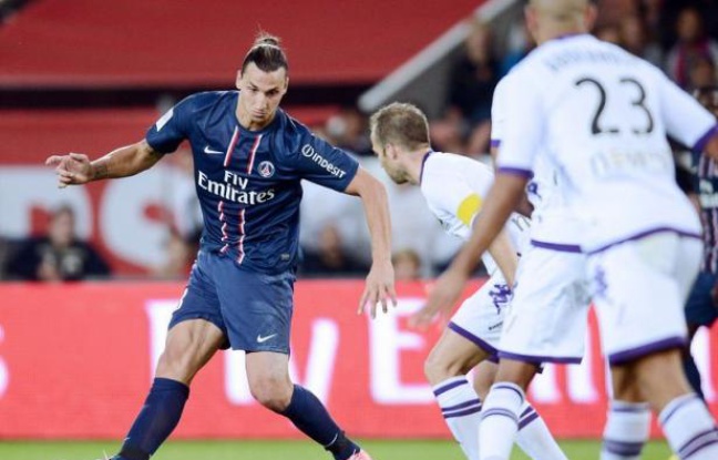 Le Paris SG a enchaîné sa 2e victoire de suite en battant Toulouse 2-0 grâce à un nouveau but de Zlatan Ibrahimovic et grimpe pour la première fois de la saison sur le podium, vendredi, en matches avancés de la 5e journée de L1, le champion Montpellier étant battu à Reims 3 à 1 Le Paris SG a enchaîné sa 2e victoire de suite en battant Toulouse 2-0 grâce à un nouveau but de Zlatan Ibrahimovic et grimpe pour la première fois de la saison sur le podium, vendredi, en matches avancés de la 5e journée de L1, le champion Montpellier étant battu à Reims 3 à 1