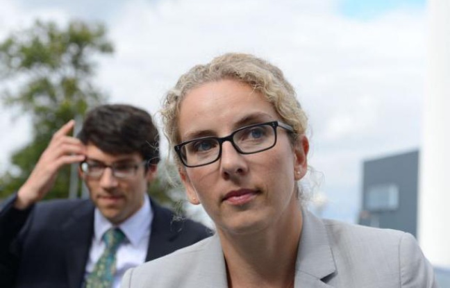 La ministre de l'Ecologie, Delphine Batho, a défendu dans un entretien à l'AFP "le patriotisme écologique" pour redresser les entreprises françaises de l'économie verte, juste avant l'ouverture vendredi de la conférence environnementale voulue par François Hollande. La ministre de l'Ecologie, Delphine Batho, a défendu dans un entretien à l'AFP "le patriotisme écologique" pour redresser les entreprises françaises de l'économie verte, juste avant l'ouverture vendredi de la conférence environnementale voulue par François Hollande.