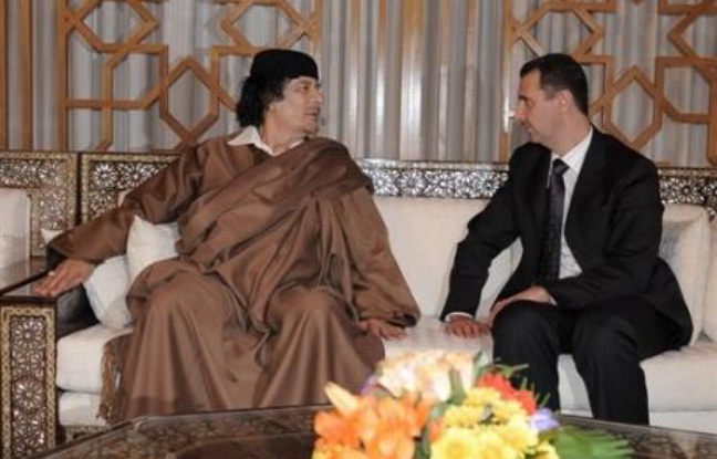 Outre le président syrien Bachar al-Assad, hôte du sommet, les chefs d'Etat des Emirats arabes unis, du Soudan, de la Tunisie, de l'Algérie, de la Mauritanie, des Comores, du Koweït, du Qatar, de la Libye ainsi que le président de l'Autorité palestinienne, sont attendus à Damas. La Ligue arabe compte 22 membres. Outre le président syrien Bachar al-Assad, hôte du sommet, les chefs d'Etat des Emirats arabes unis, du Soudan, de la Tunisie, de l'Algérie, de la Mauritanie, des Comores, du Koweït, du Qatar, de la Libye ainsi que le président de l'Autorité palestinienne, sont attendus à Damas. La Ligue arabe compte 22 membres.