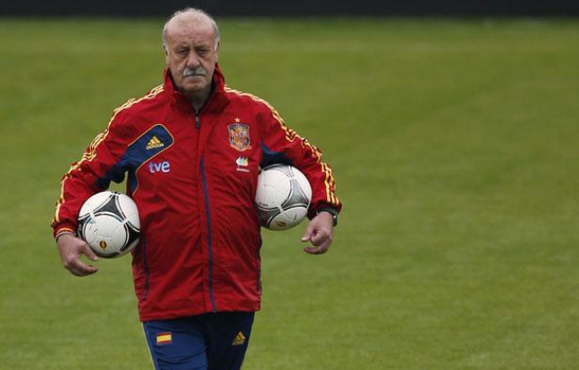 Le sélectionneur espagnol Vicente Del Bosque, le 16 juin 2012 à Gniewino. Le sélectionneur espagnol Vicente Del Bosque, le 16 juin 2012 à Gniewino.