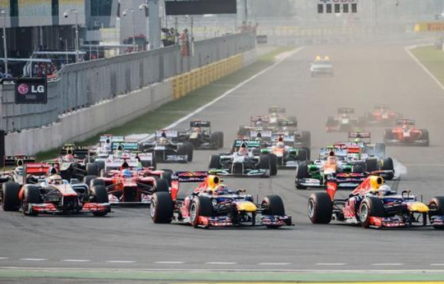 L'Allemand Sebastian Vettel (Red Bull) a remporté le Grand Prix de Corée du Sud, 16e manche du Championnat du monde de Formule 1, devant son coéquipier australien Mark Webber et l'Espagnol Fernando Alonso (Ferrari), dimanche sur le circuit de Yeongam, au sud de Séoul. L'Allemand Sebastian Vettel (Red Bull) a remporté le Grand Prix de Corée du Sud, 16e manche du Championnat du monde de Formule 1, devant son coéquipier australien Mark Webber et l'Espagnol Fernando Alonso (Ferrari), dimanche sur le circuit de Yeongam, au sud de Séoul.