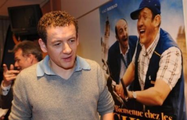 La comédie de Dany Boon "Bienvenue chez les Ch'tis" a ravi à "La Grande Vadrouille" son titre de plus gros succès au box-office pour un film français depuis 1945 avec 17.405.832 spectateurs depuis sa sortie. La comédie de Dany Boon "Bienvenue chez les Ch'tis" a ravi à "La Grande Vadrouille" son titre de plus gros succès au box-office pour un film français depuis 1945 avec 17.405.832 spectateurs depuis sa sortie.