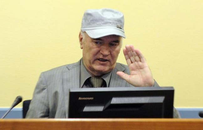 Le procès de l'ancien chef militaire des Serbes de Bosnie Ratko Mladic, accusé notamment du massacre de Srebrenica en juillet 1995, doit s'ouvrir mercredi devant le Tribunal pénal international pour l'ex-Yougoslavie (TPIY). Le procès de l'ancien chef militaire des Serbes de Bosnie Ratko Mladic, accusé notamment du massacre de Srebrenica en juillet 1995, doit s'ouvrir mercredi devant le Tribunal pénal international pour l'ex-Yougoslavie (TPIY).