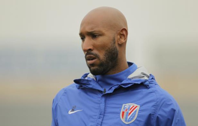 Nicolas Anelka lors d'un entraînement avec le Shanghai Shenhua, le 21 février 2012. Nicolas Anelka lors d'un entraînement avec le Shanghai Shenhua, le 21 février 2012.