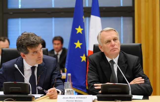 Arnaud Montebourg et Jean-Marc Ayrault à l'ouverture de la Conférence nationale pour l'industrie le 11 juillet 2012. Arnaud Montebourg et Jean-Marc Ayrault à l'ouverture de la Conférence nationale pour l'industrie le 11 juillet 2012.