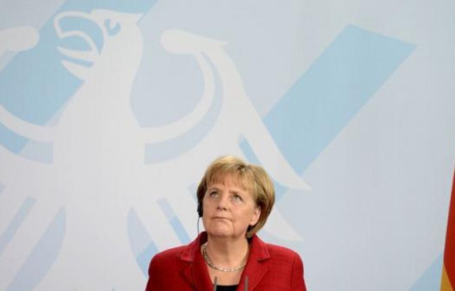 Tous les pays ayant signé le pacte budgétaire doivent respecter cet accord, a déclaré mercredi la chancelière allemande Angela Merkel, semblant s'adresser à la France et la Grèce, lors d'une conférence de presse à Berlin Tous les pays ayant signé le pacte budgétaire doivent respecter cet accord, a déclaré mercredi la chancelière allemande Angela Merkel, semblant s'adresser à la France et la Grèce, lors d'une conférence de presse à Berlin