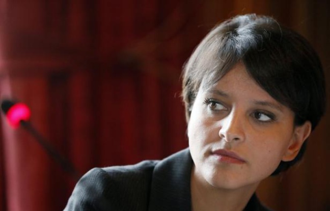 Deux mois et demi après l'abrogation du délit de harcèlement sexuel par le Conseil constitutionnel, et après l'adoption d'un nouveau texte au Sénat, l'Assemblée a adopté à l'unanimité et à main levée mercredi, au petit matin, le projet de loi du gouvernement dans une version légèrement modifiée. Deux mois et demi après l'abrogation du délit de harcèlement sexuel par le Conseil constitutionnel, et après l'adoption d'un nouveau texte au Sénat, l'Assemblée a adopté à l'unanimité et à main levée mercredi, au petit matin, le projet de loi du gouvernement dans une version légèrement modifiée.