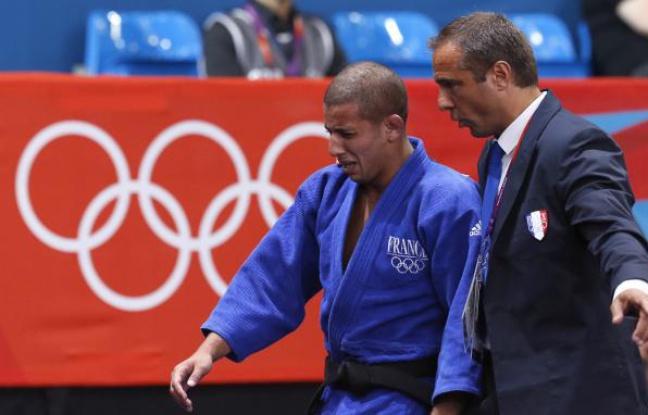 Le judoka français Sofiane Milous, lors de sa défaite aux Jeux olympiques de Londres, le 28 juillet 2012. Le judoka français Sofiane Milous, lors de sa défaite aux Jeux olympiques de Londres, le 28 juillet 2012.