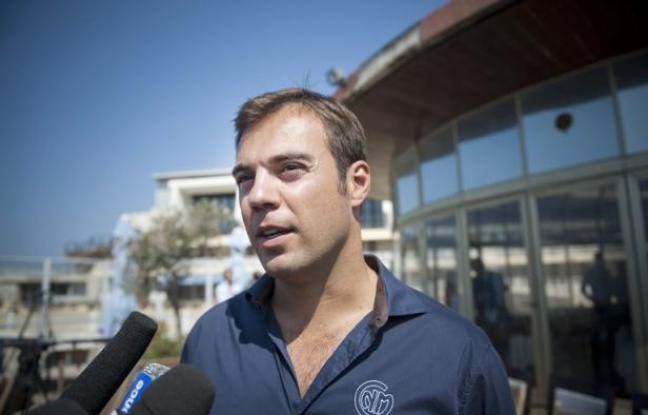 Romain Barnier, l'entraîneur de Laure Manaudou à Marseille, a indiqué jeudi qu'il ne savait "pas encore" ce que la championne olympique 2004 comptait faire pour la suite de sa carrière. Romain Barnier, l'entraîneur de Laure Manaudou à Marseille, a indiqué jeudi qu'il ne savait "pas encore" ce que la championne olympique 2004 comptait faire pour la suite de sa carrière.