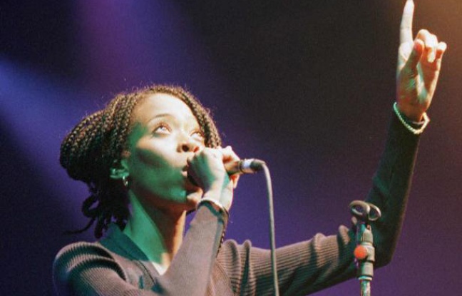 Téri Moïse avait connu un grand succès en 1996 avec son tube "Les poèmes de Michelle" Téri Moïse avait connu un grand succès en 1996 avec son tube "Les poèmes de Michelle"