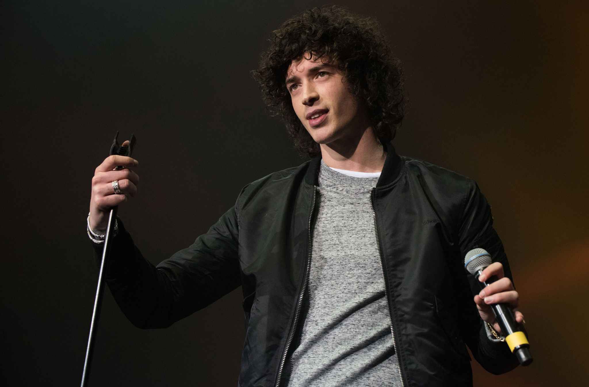 video julian perretta d voile ses inspirations pour son second album video julian perretta d voile ses inspirations pour son second album